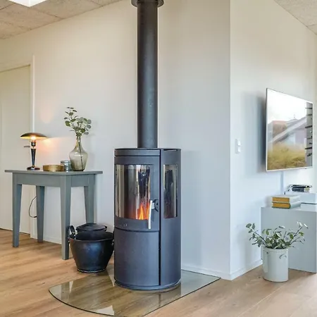 度假居 Three-bedroom Holiday In 荷韦德山迪